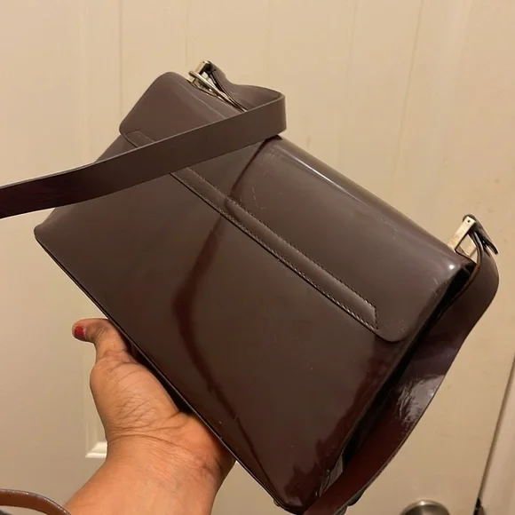 Authentic Gucci, please check all picture of condition - Picture 11 of 17